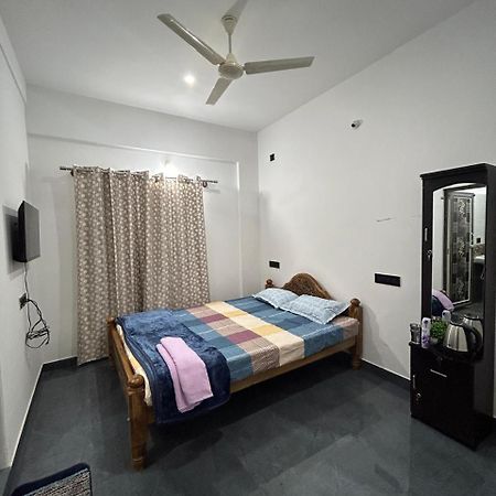 Travel Inn Mysore Vanivilasa Puram Exteriör bild
