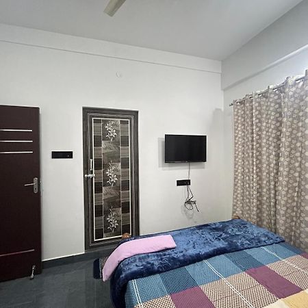 Travel Inn Mysore Vanivilasa Puram Exteriör bild